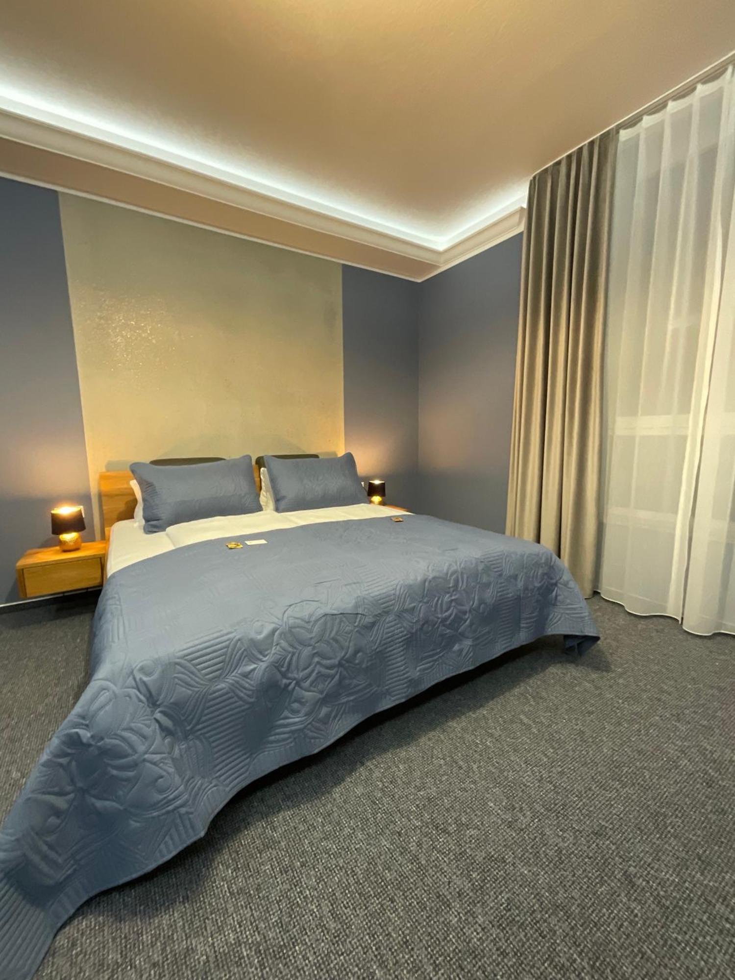 Hotel Residenz Luxury Apartments Metzingen  Exterior photo