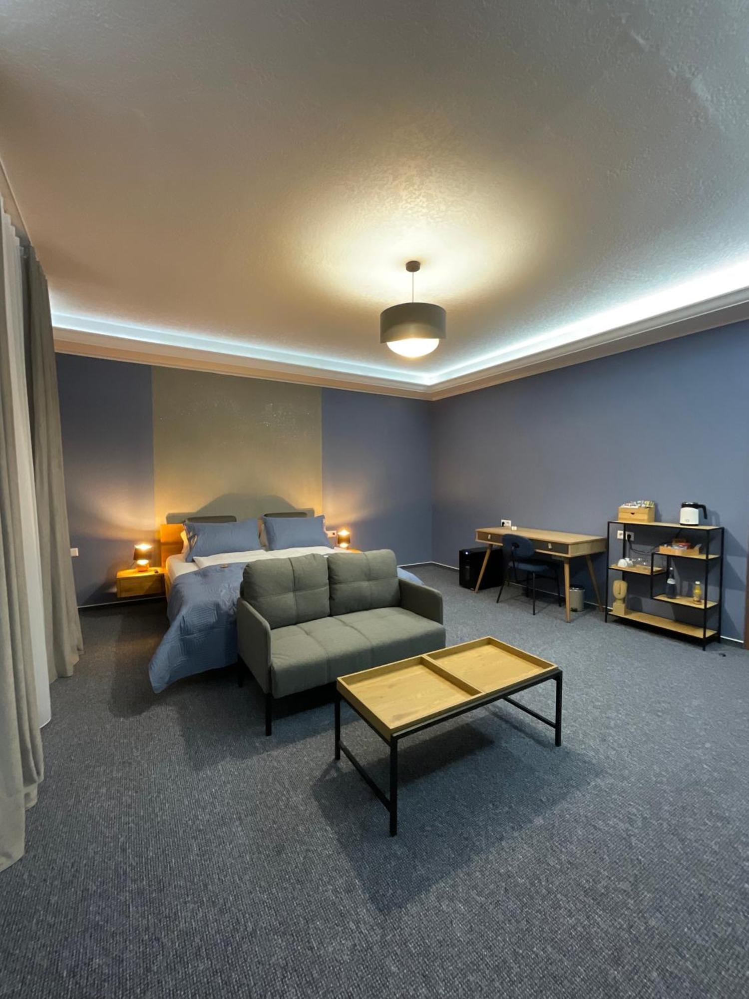 Hotel Residenz Luxury Apartments Metzingen  Exterior photo
