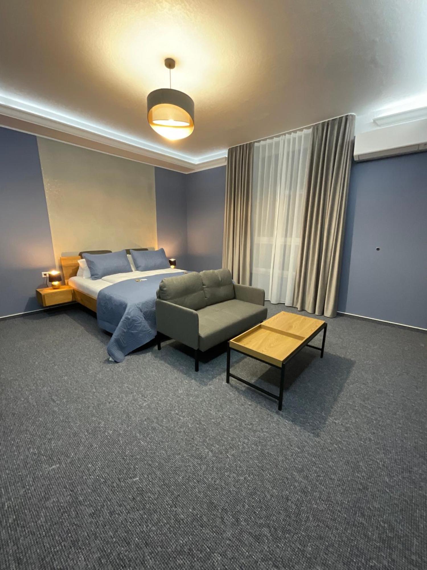 Hotel Residenz Luxury Apartments Metzingen  Exterior photo