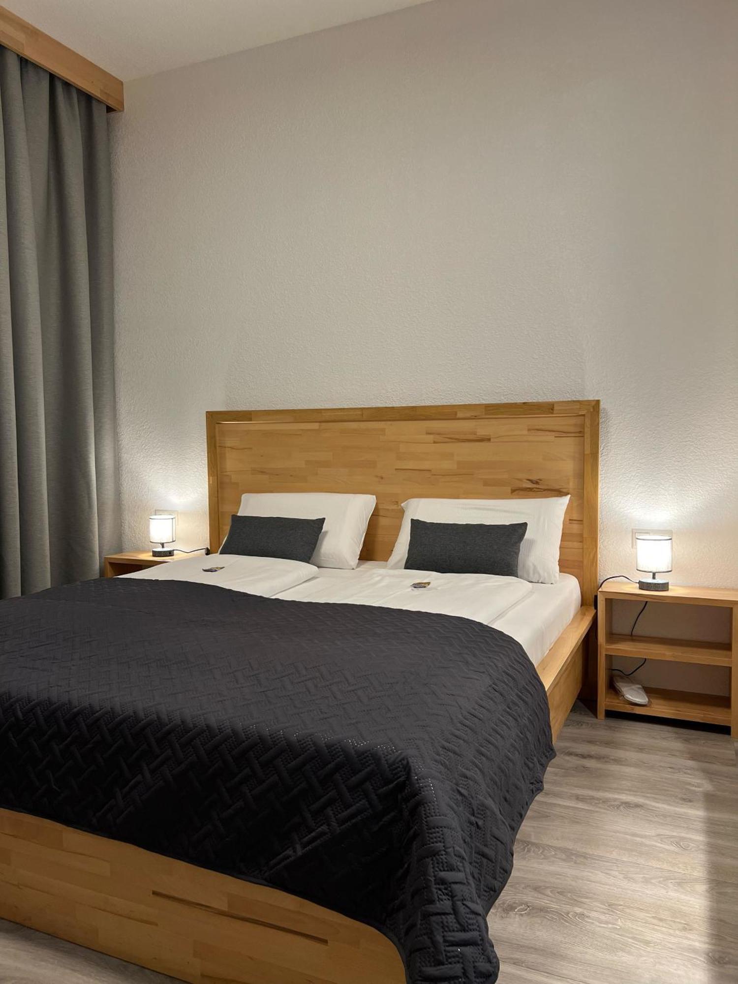 Hotel Residenz Luxury Apartments Metzingen  Exterior photo