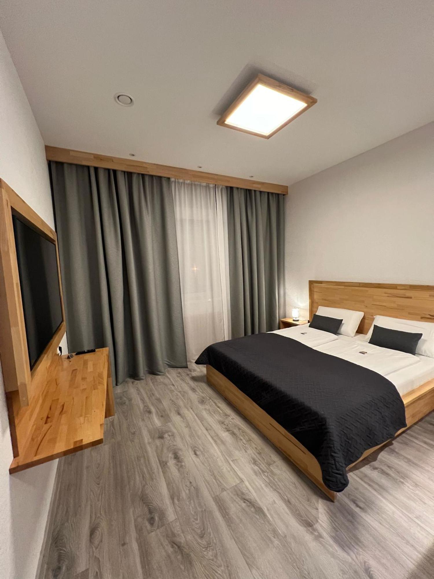 Hotel Residenz Luxury Apartments Metzingen  Exterior photo