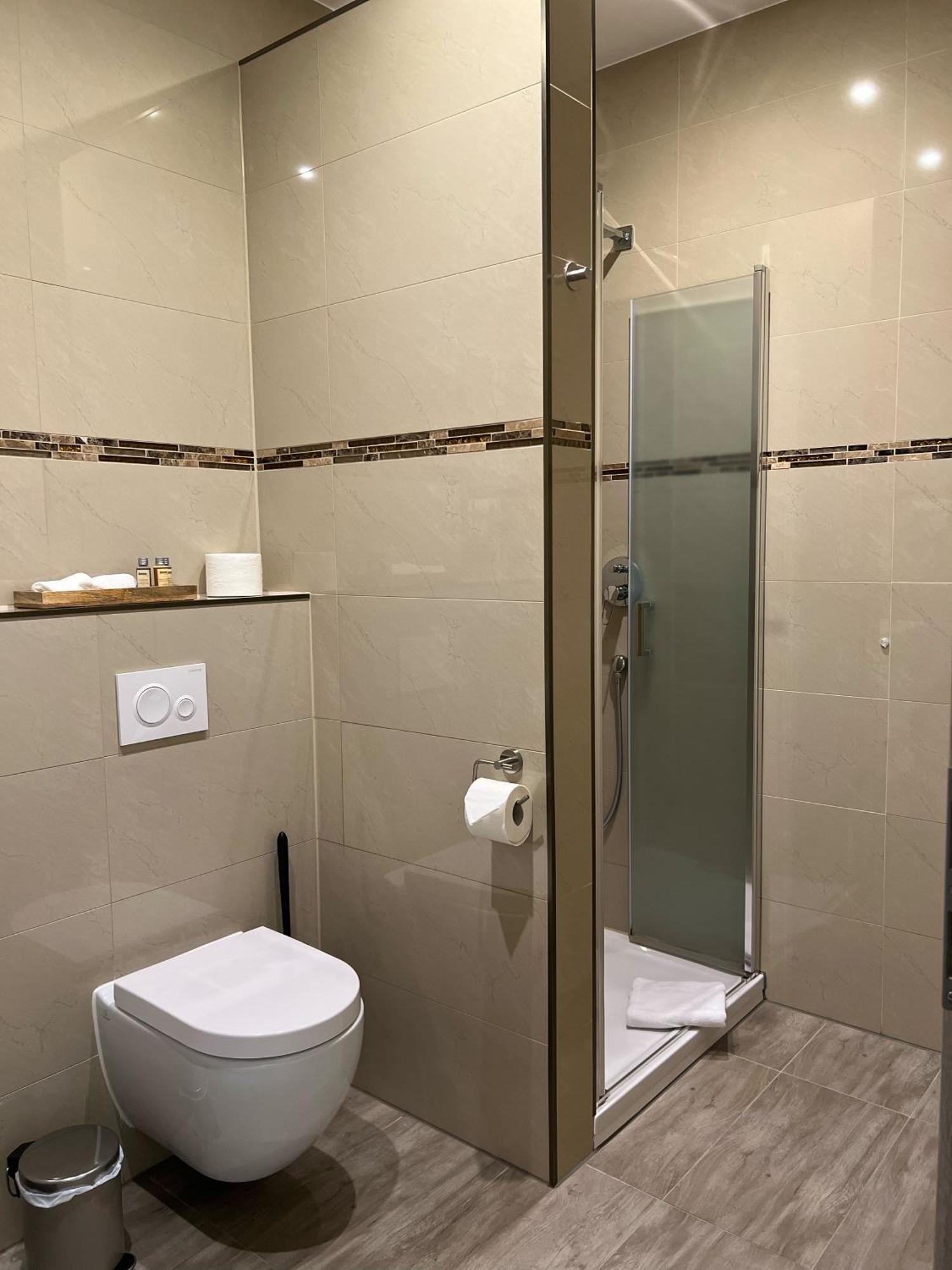 Hotel Residenz Luxury Apartments Metzingen  Exterior photo
